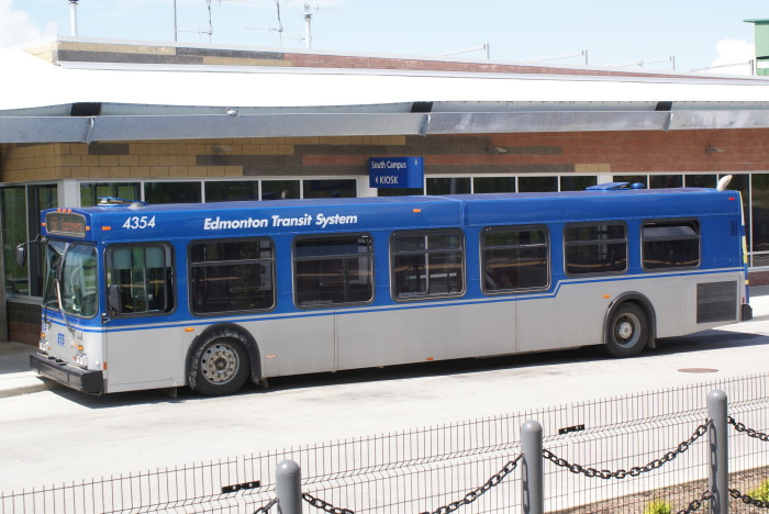 File:Edmonton Transit System 4354-a.jpg