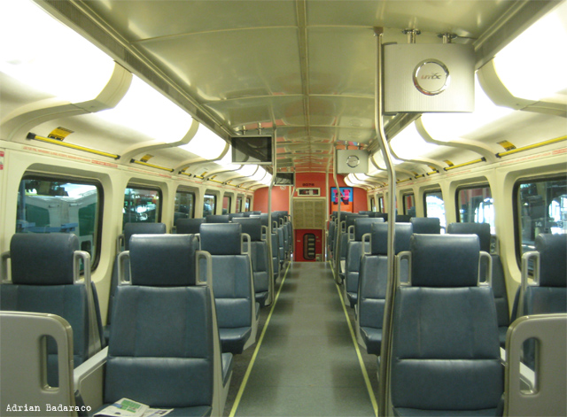 File:GO Transit 2076 interior-a.jpg