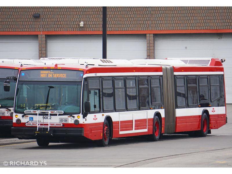 File:Toronto Transit Commission 9002-b.jpg