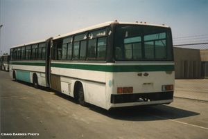 1985 Crown Ikarus 286 Assembly Photo 8-a.jpg