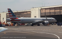 American Airlines N402AN-a.png