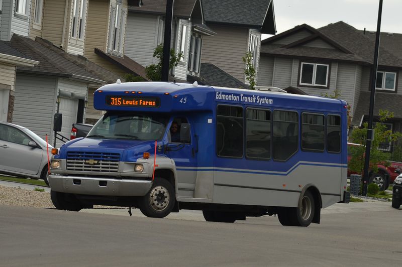File:Edmonton Transit System 45-b.jpg