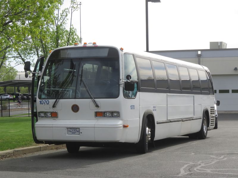 File:Pioneer Valley Transit Authority 1070-a.jpg